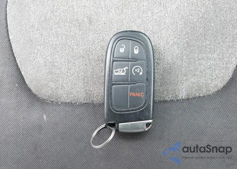 2014 Jeep Cherokee Latitude z USA, uszkodzony, nr VIN 1C4PJMCS8EW179313